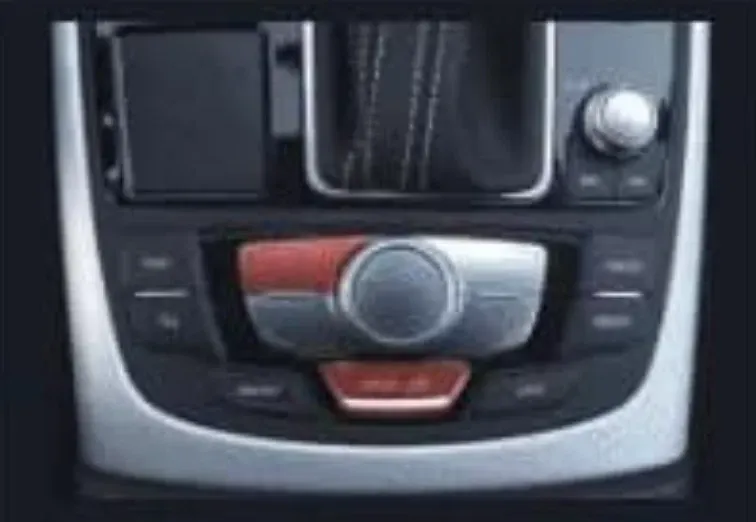 Les deux boutons rouges à maintenir pour accéder aux informations de version sur Audi A7