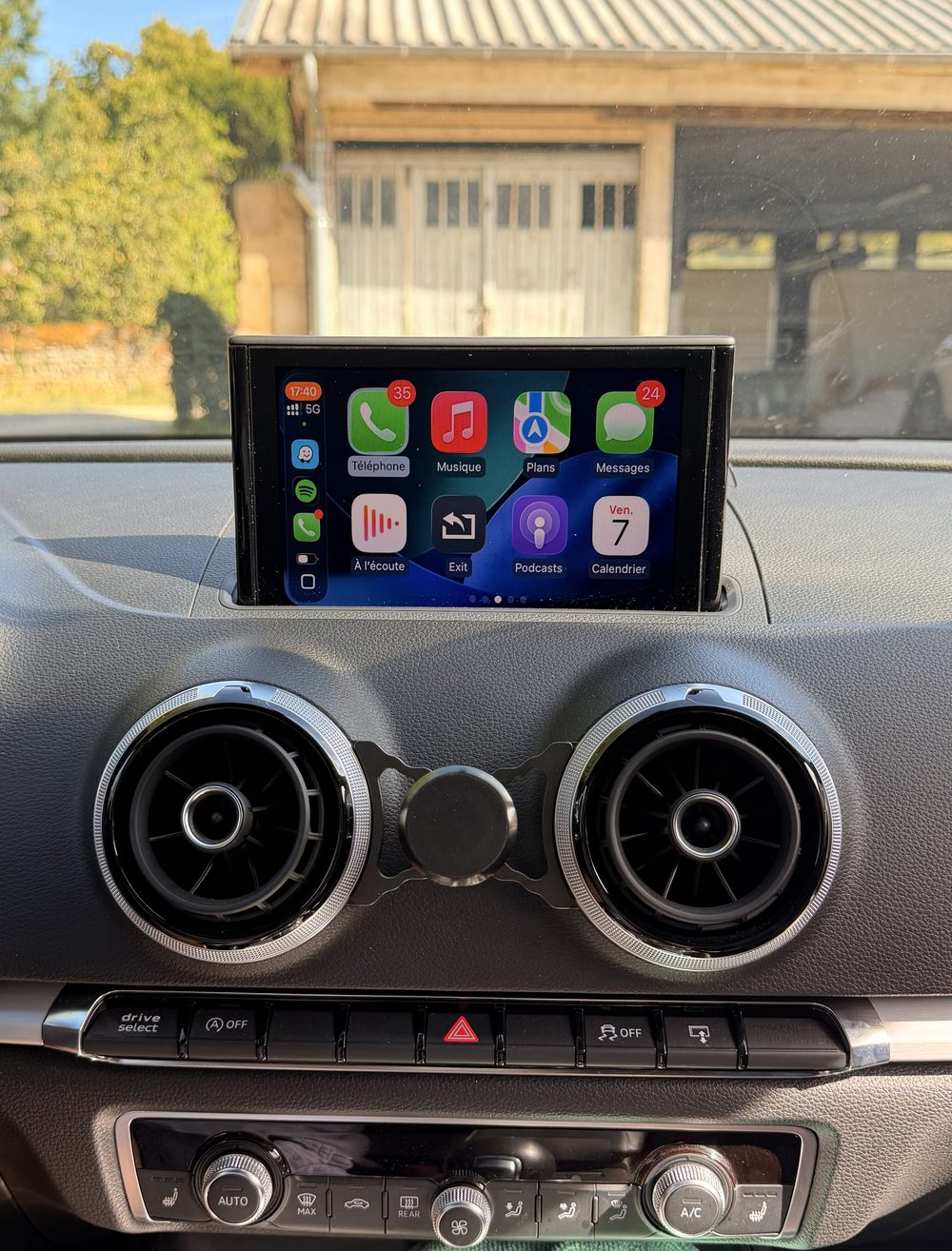 Audi S3 8V avec Apple CarPlay sur l'écran d'origine